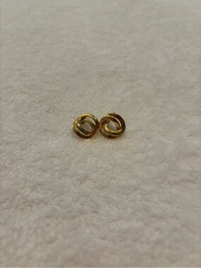 Vintage Gold Knot Circle Stud Earrings